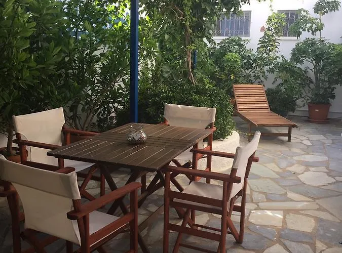 Anna's Apartment Piso Livadi